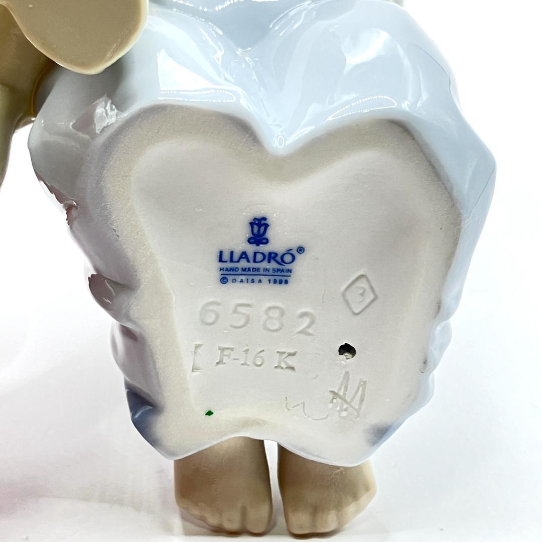 リヤドロ 仔馬と祈り 美品 陶器 アート インテリア 彫像 祈りのポーズ 希少