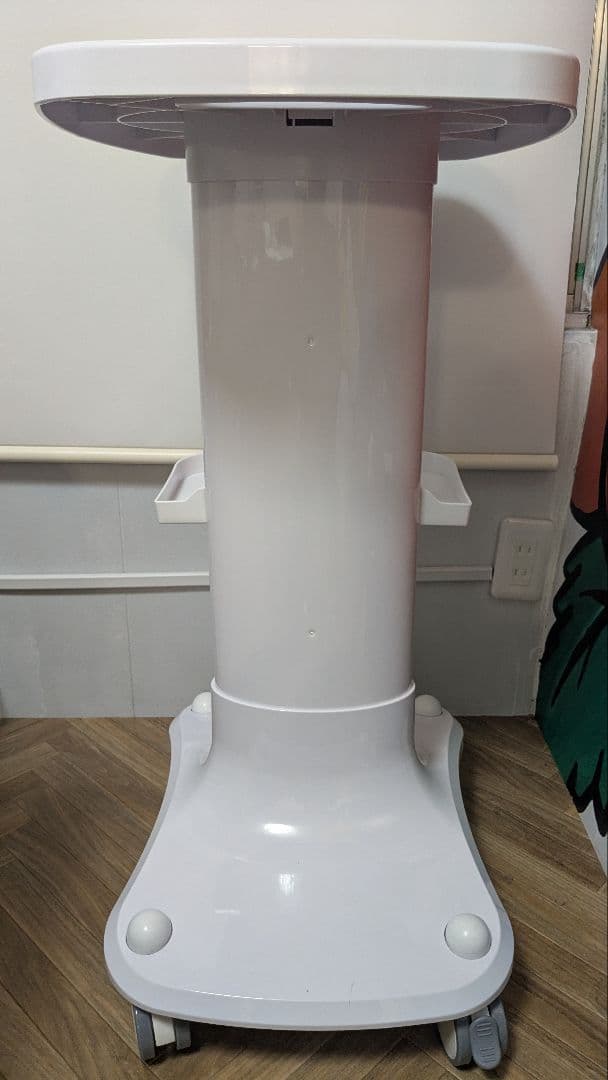 《ハイドロヴィーナス購入者限定販売》ホイール付き白いワゴン