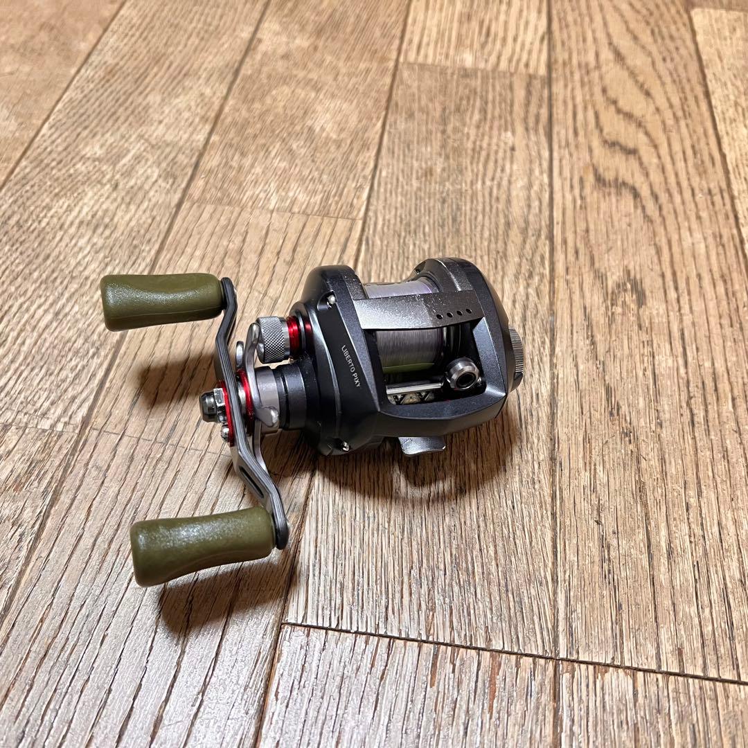 ダイワ リベルトピクシー PX68 右