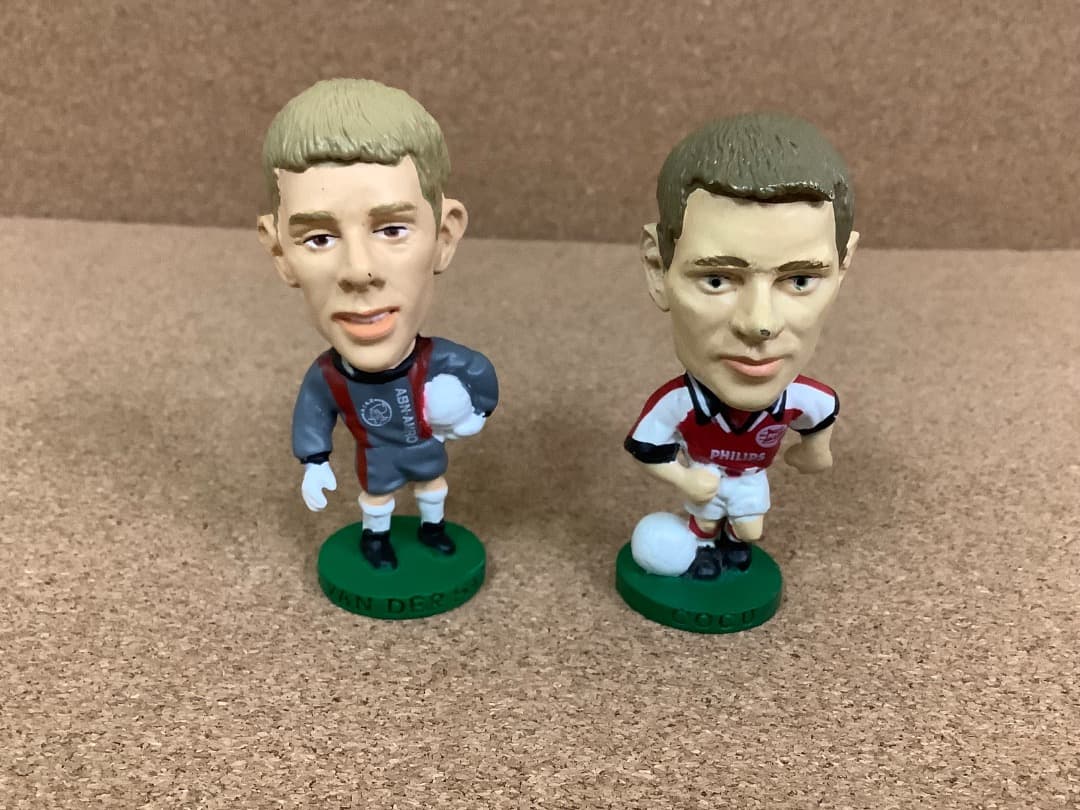 コリンシアン　ヘッドライナーズ　アヤックス　ファンデルサール　PSV コク