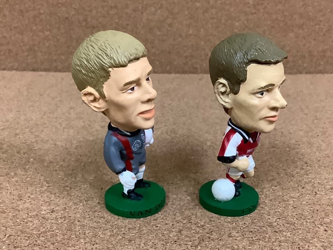 コリンシアン　ヘッドライナーズ　アヤックス　ファンデルサール　PSV コク