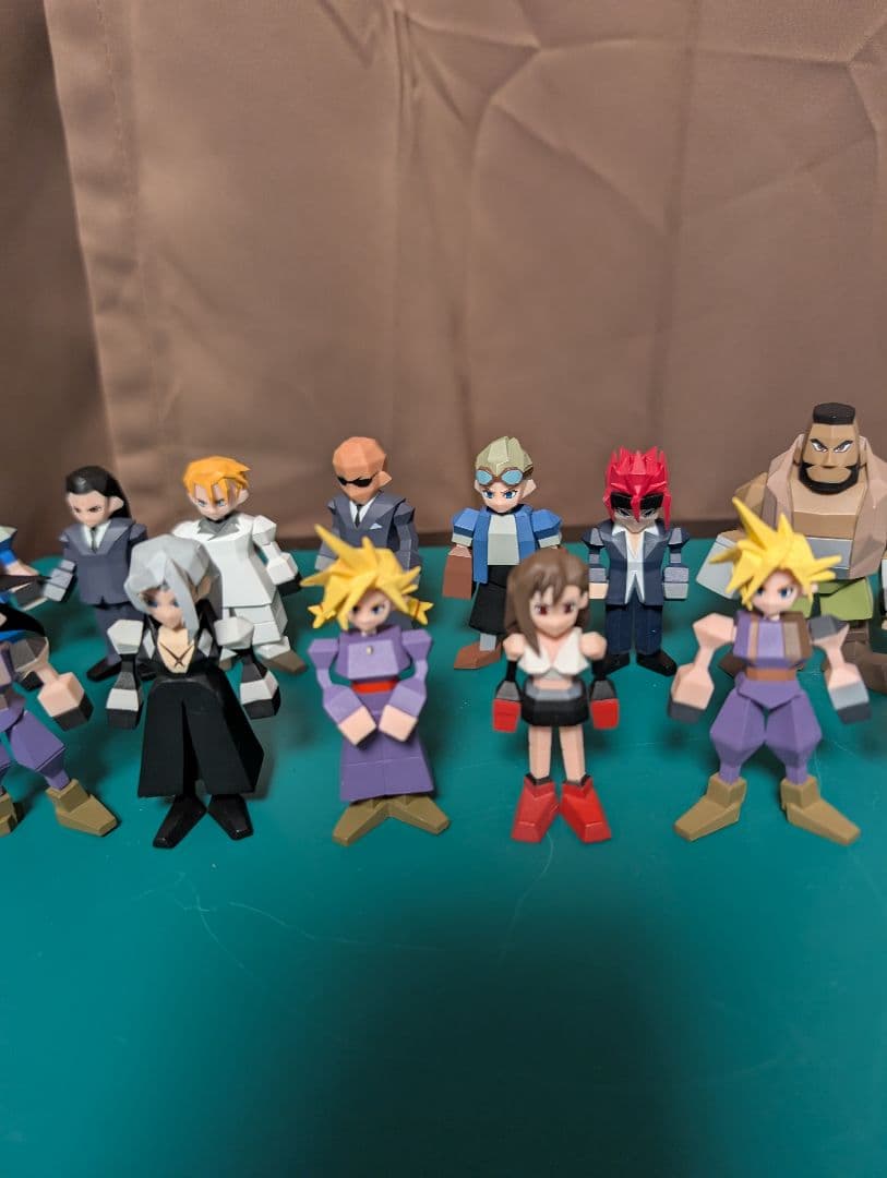 FF7ポリゴンフィギュア16体セット　ザックス前髪欠品