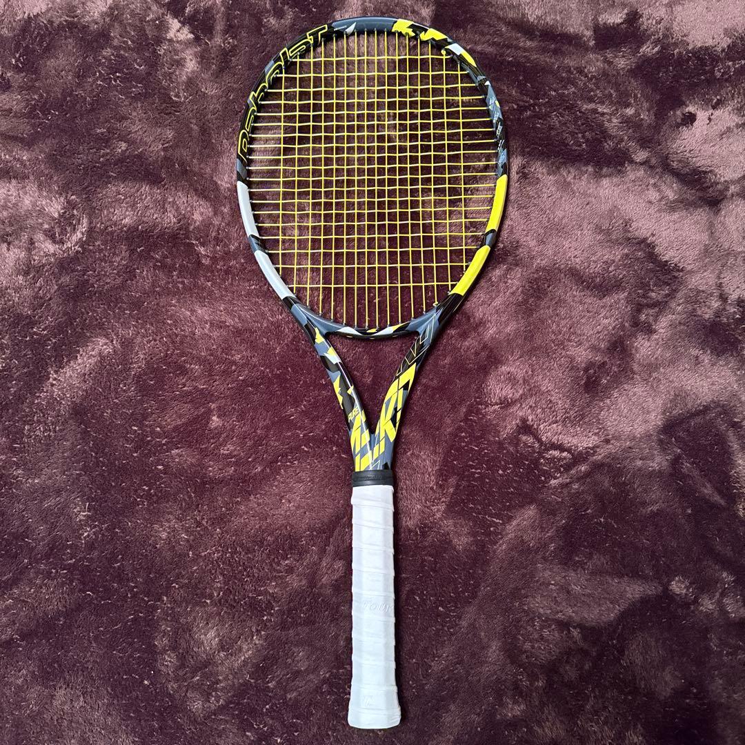 Babolat ピュアアエロ2023