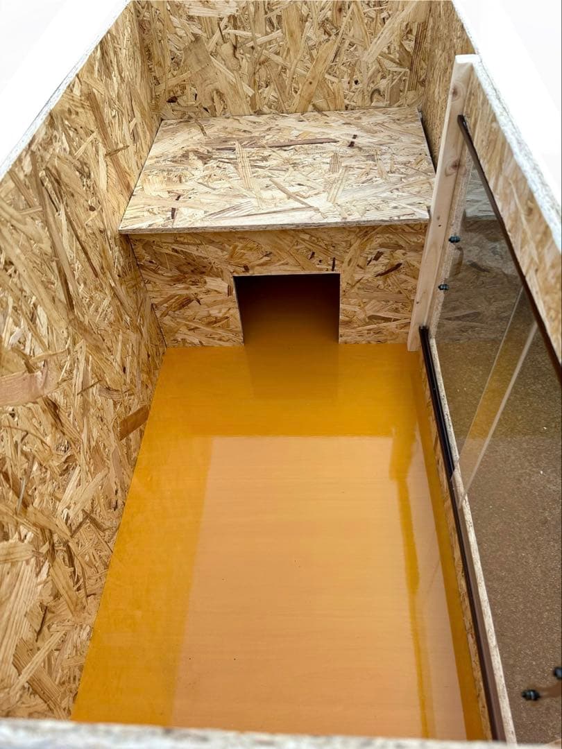 隠れ家付き　爬虫類ケージ