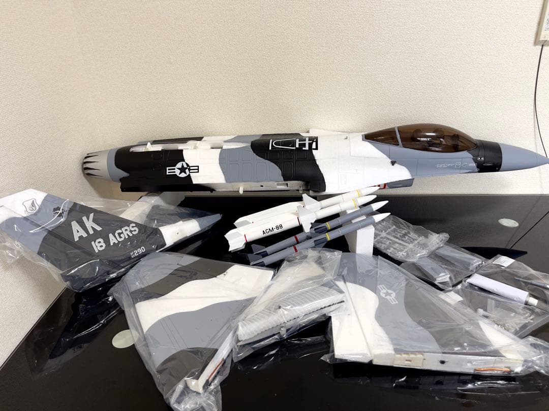 ラジコン 飛行機 F-16戦闘機 70㎜ ジェット PNP