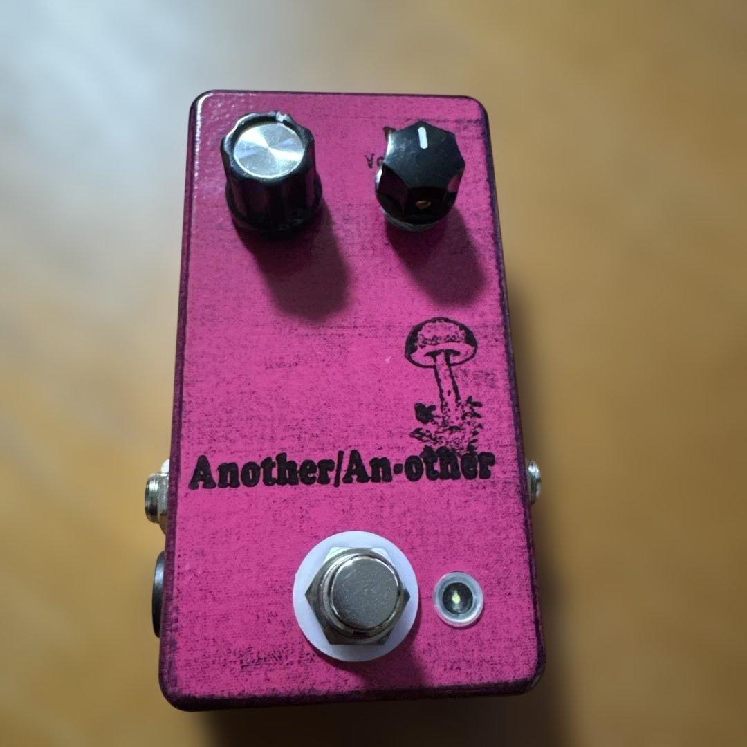 Another/An-other ギターエフェクター ピンク