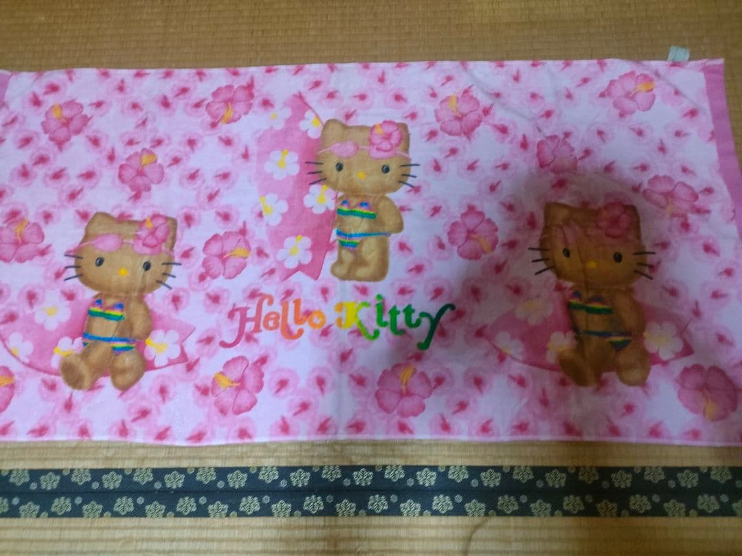 希少レア　ハローキティ　日焼け　ガングロ　ハイビスカス　タオル