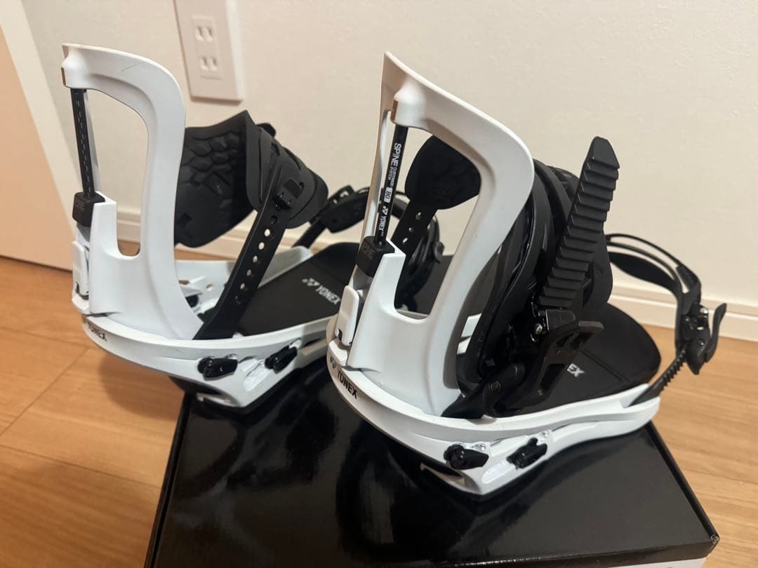 SPINEBACK スノーボード ビンディング ホワイト 25-26 新古品　M