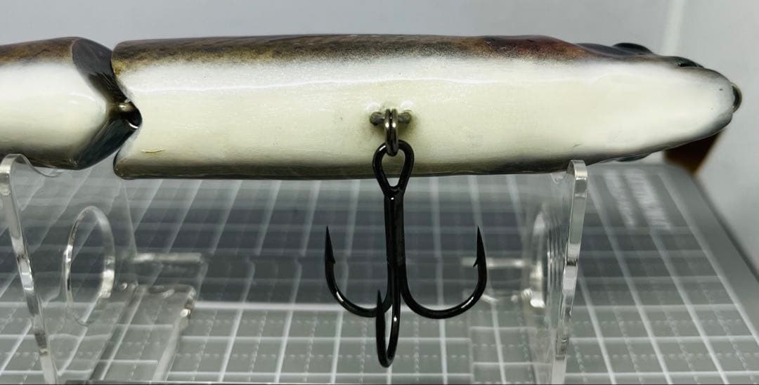 フレッシュベイトルアーズ　ジョインテッドクロー178 魚皮カスタム