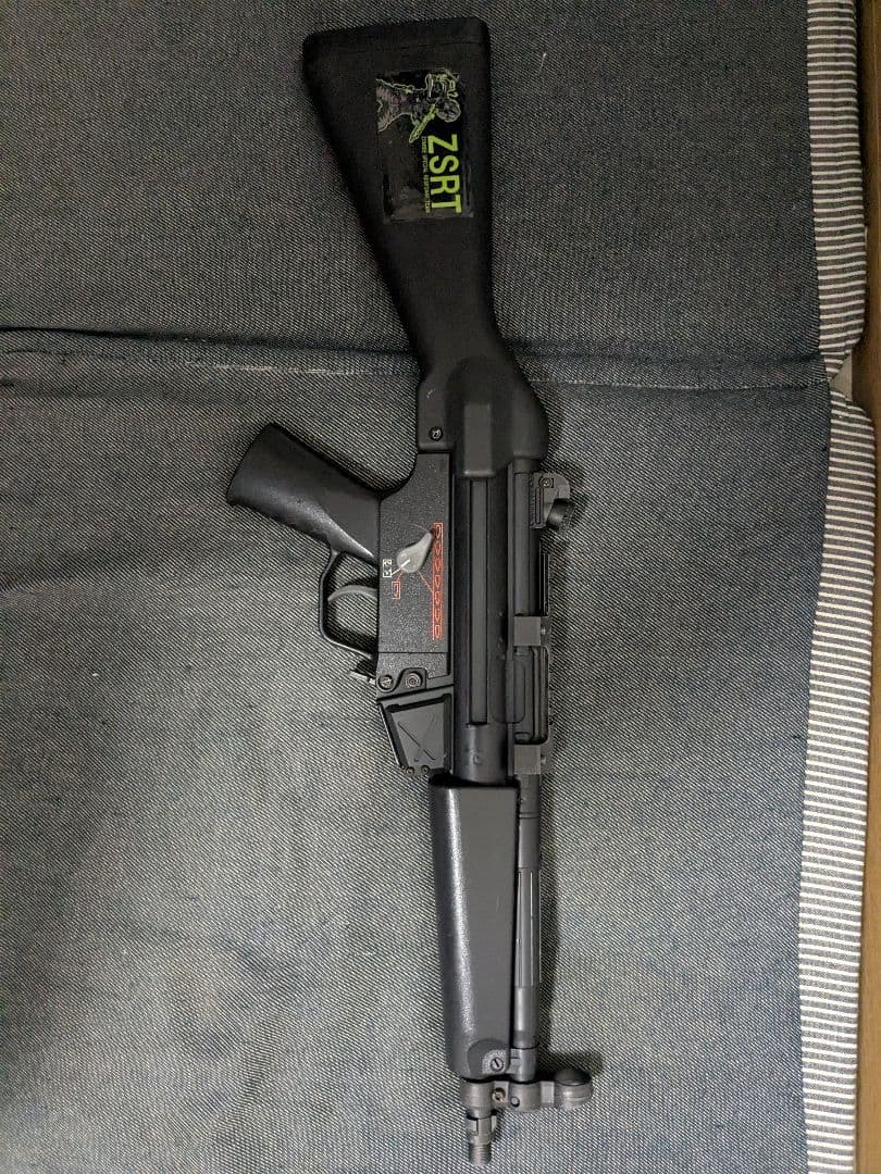 東京マルイ　MP5