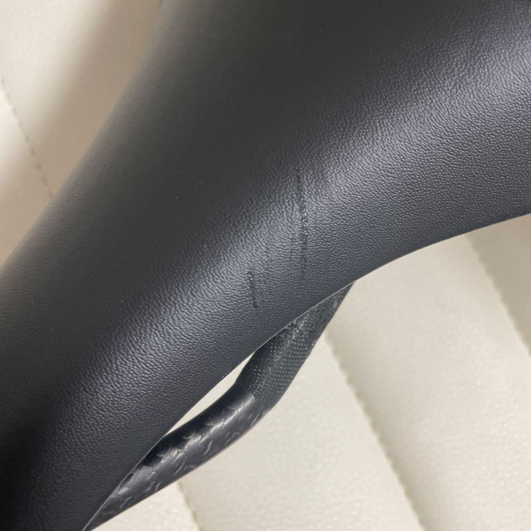 フィジーク　アリアンテR1 large ブラック サドル