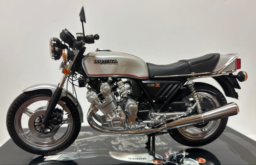 翡*翠様 ミニチャンプスMINICHAMPS 1/12 HONDA CBX100
