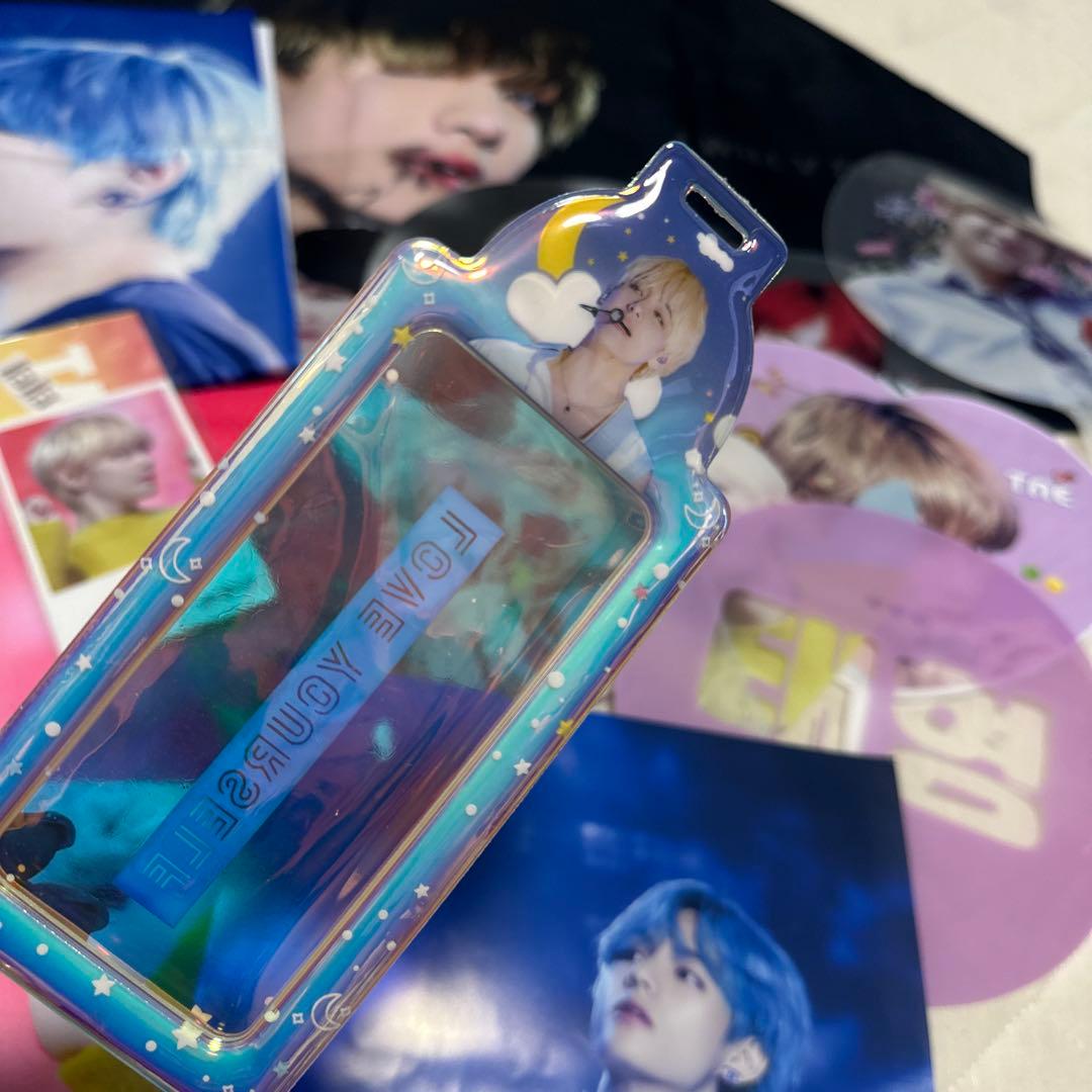 まとめ売り キムテヒョン スローガン うちわ チケットフォルダ BTS テテ