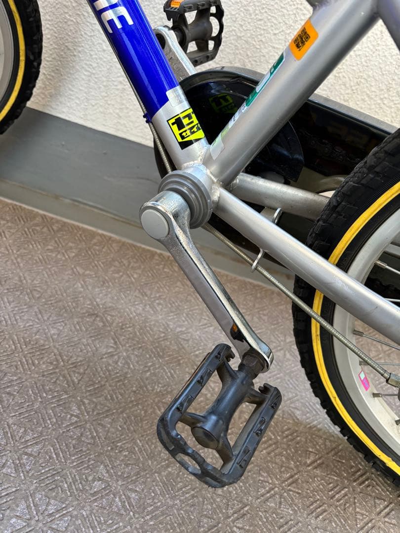 BRIDGESTONE CROSS FIRE 幼児用自転車　18インチ