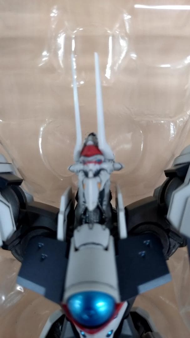 ラインバレル「鉄のラインバレル」 1/100スケールABS塗装済み完成品