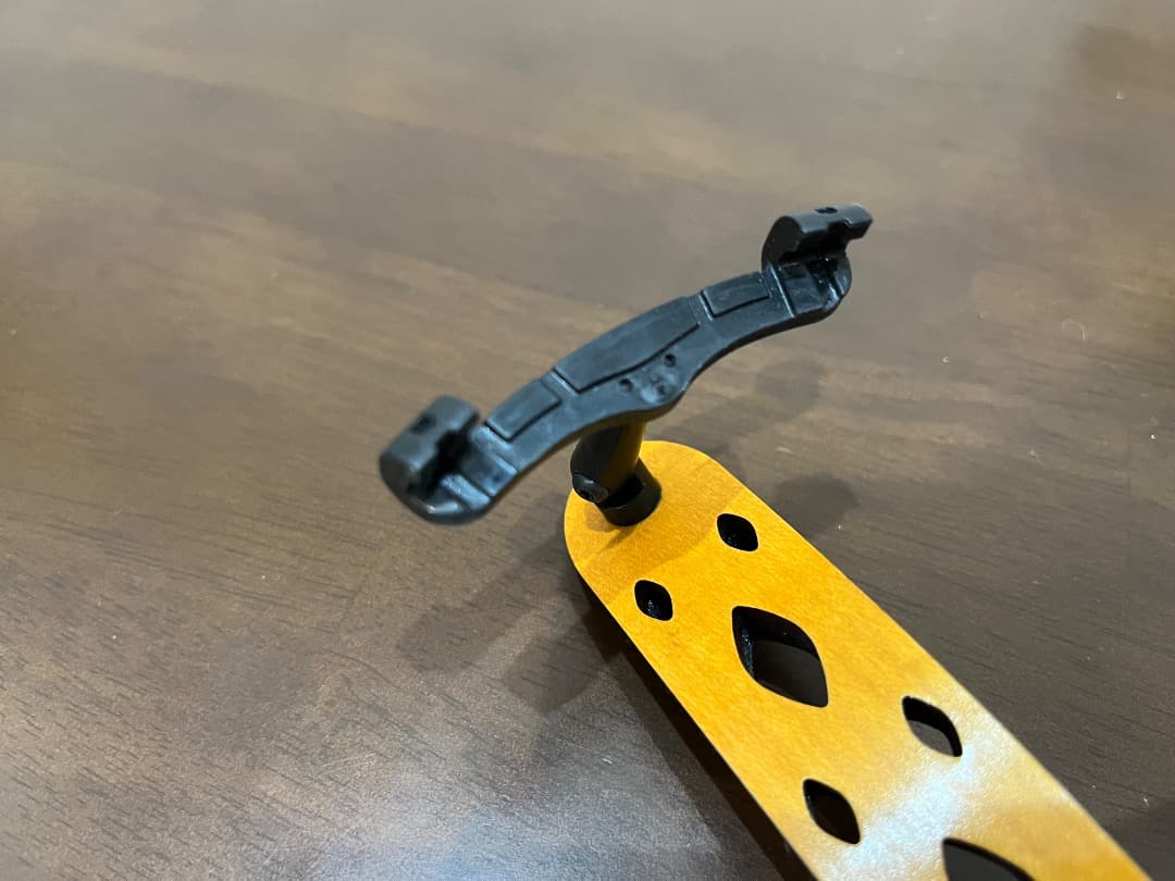 【試奏のみ美品】PIRASTRO KorfkerRest バイオリン用肩当て