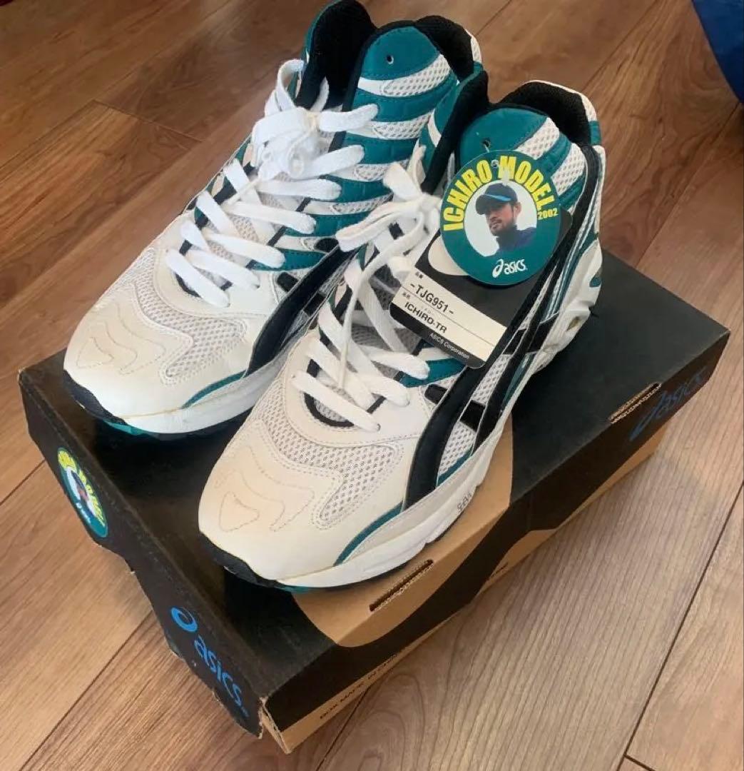イチローモデル　アシックス　ランニングシューズ