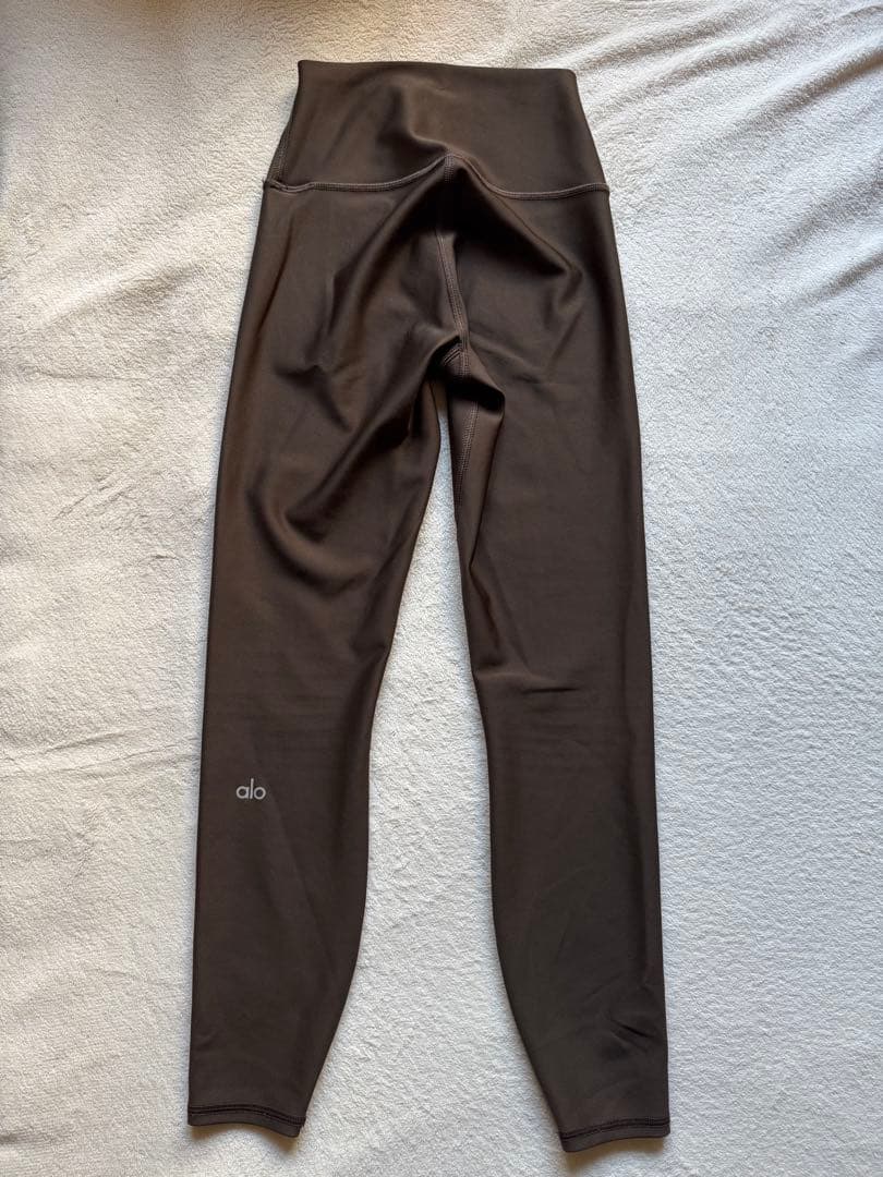 alo ブラウン ハイウエスト ヨガパンツ