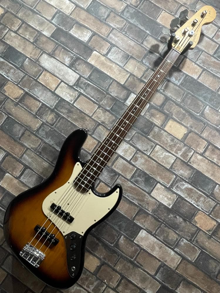 Fender/Squier ジャズベース サンバースト 純正ケース付