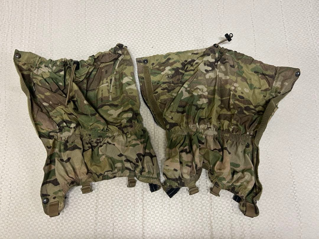 激レア品！ タスマニアンタイガー ゲイター L （ペア)