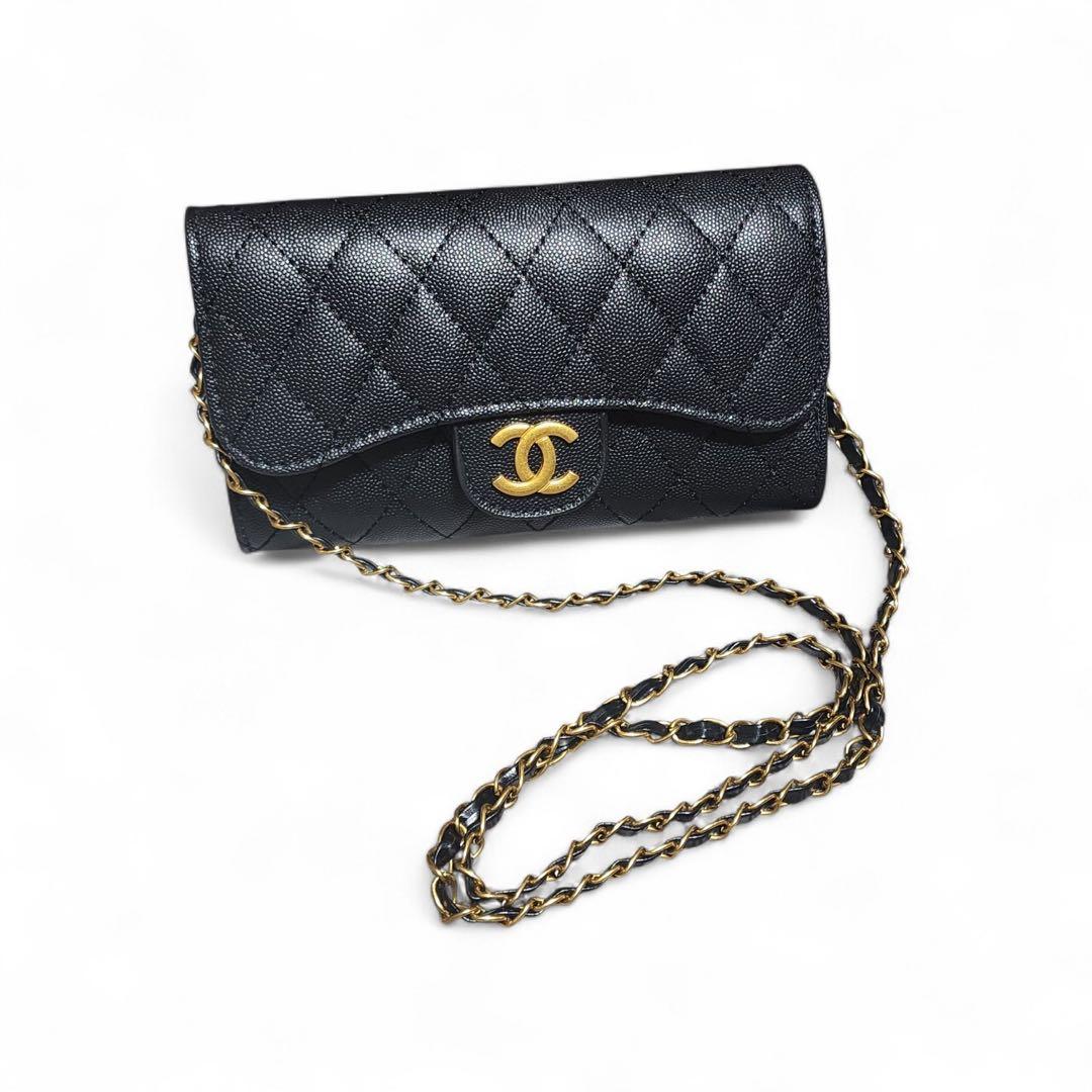 CHANEL　長財布　チェーンウォレット　キルティング　ノベルティ