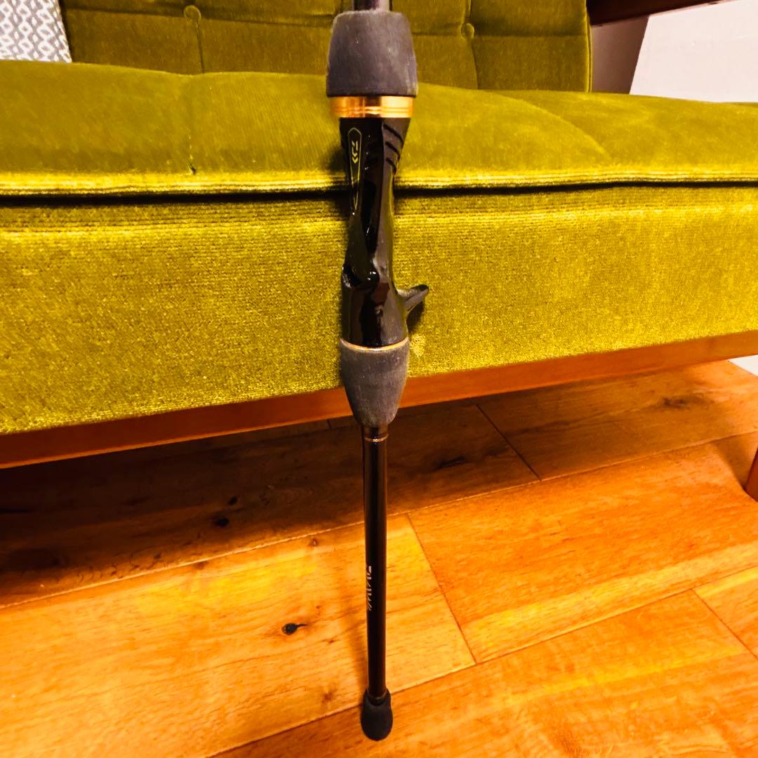 【極美品】ダイワ メタリア　カットウ　H-142