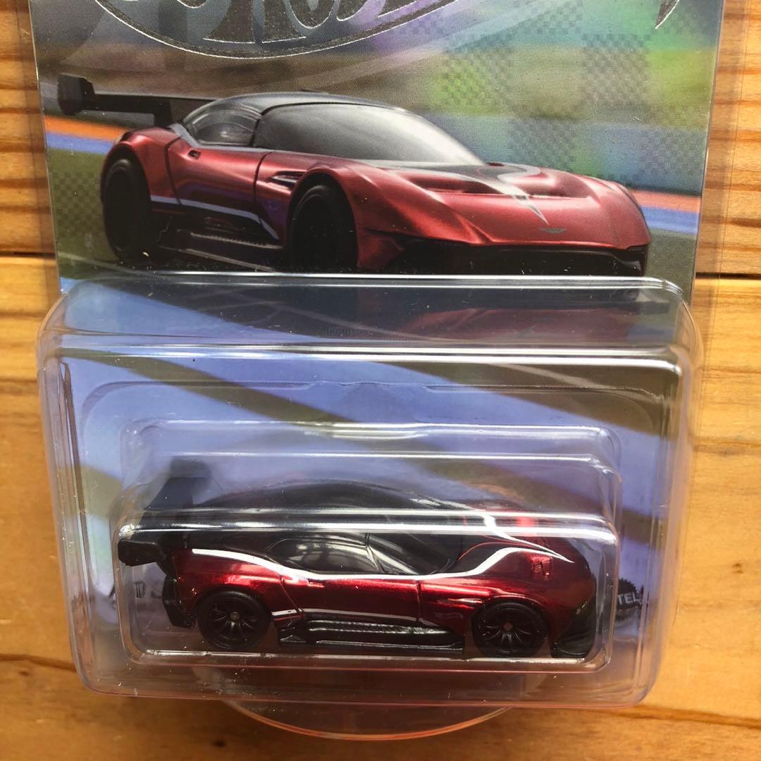 ホットウィール NFTガレージ Aston Martin Vulcan
