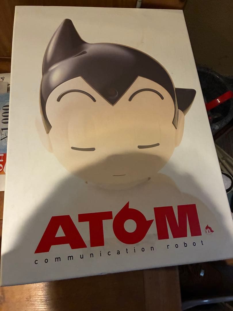 鉄腕アトム　キャラクター型コミュニケーション・ロボット