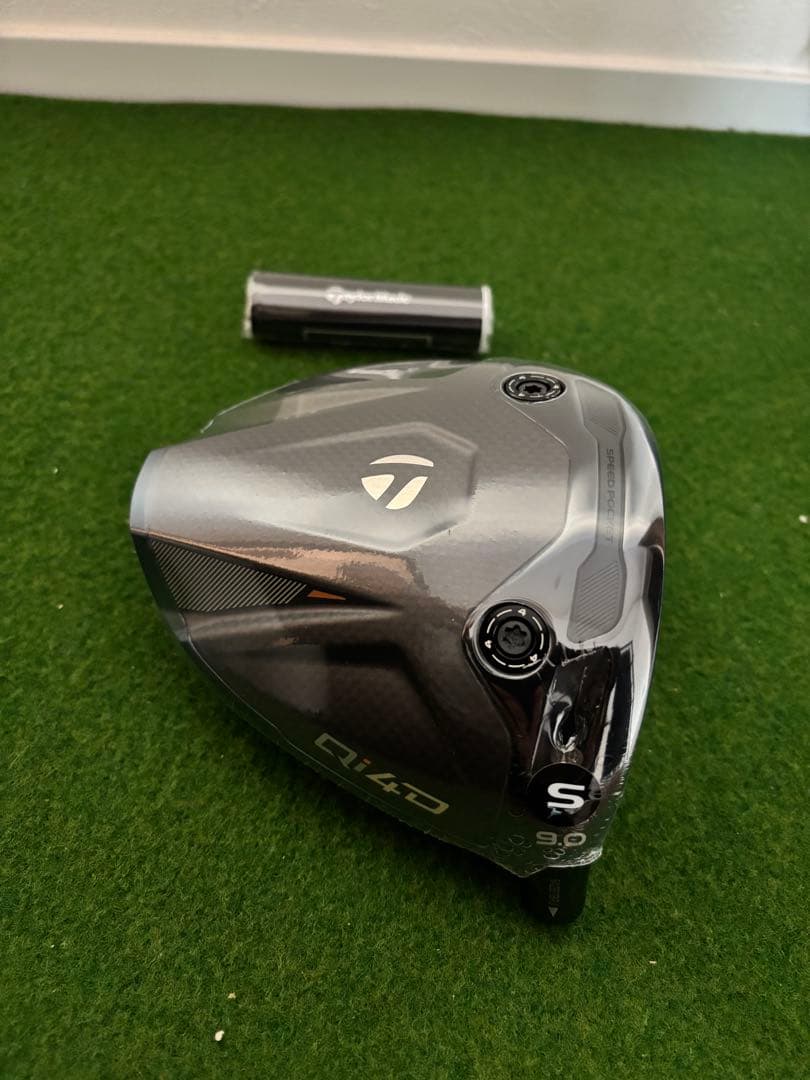 新品 テーラーメイド Qi4D ドライバー ヘッド 9.0°