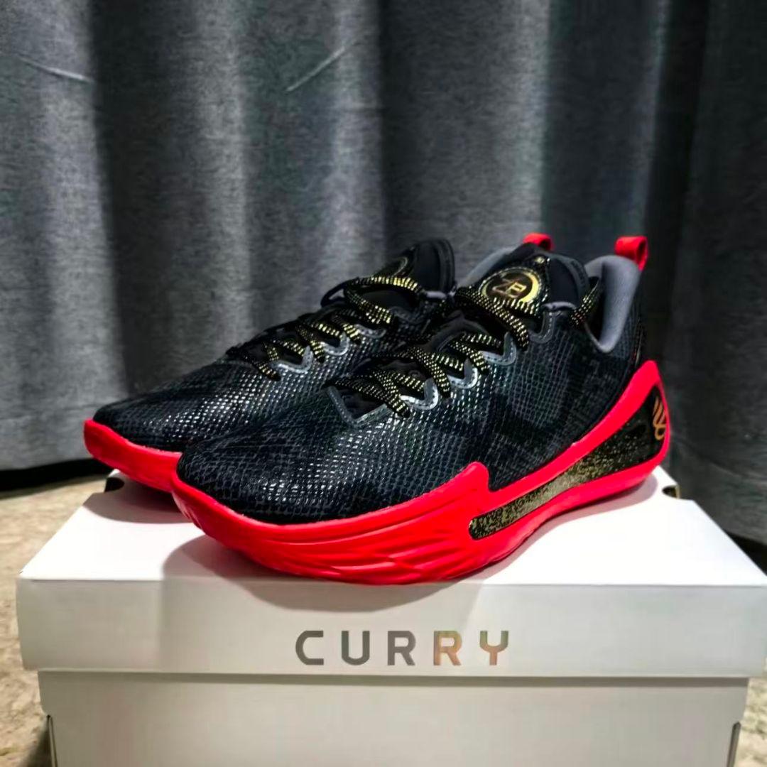 シューズ(男性用) Under Armour Curry 12\