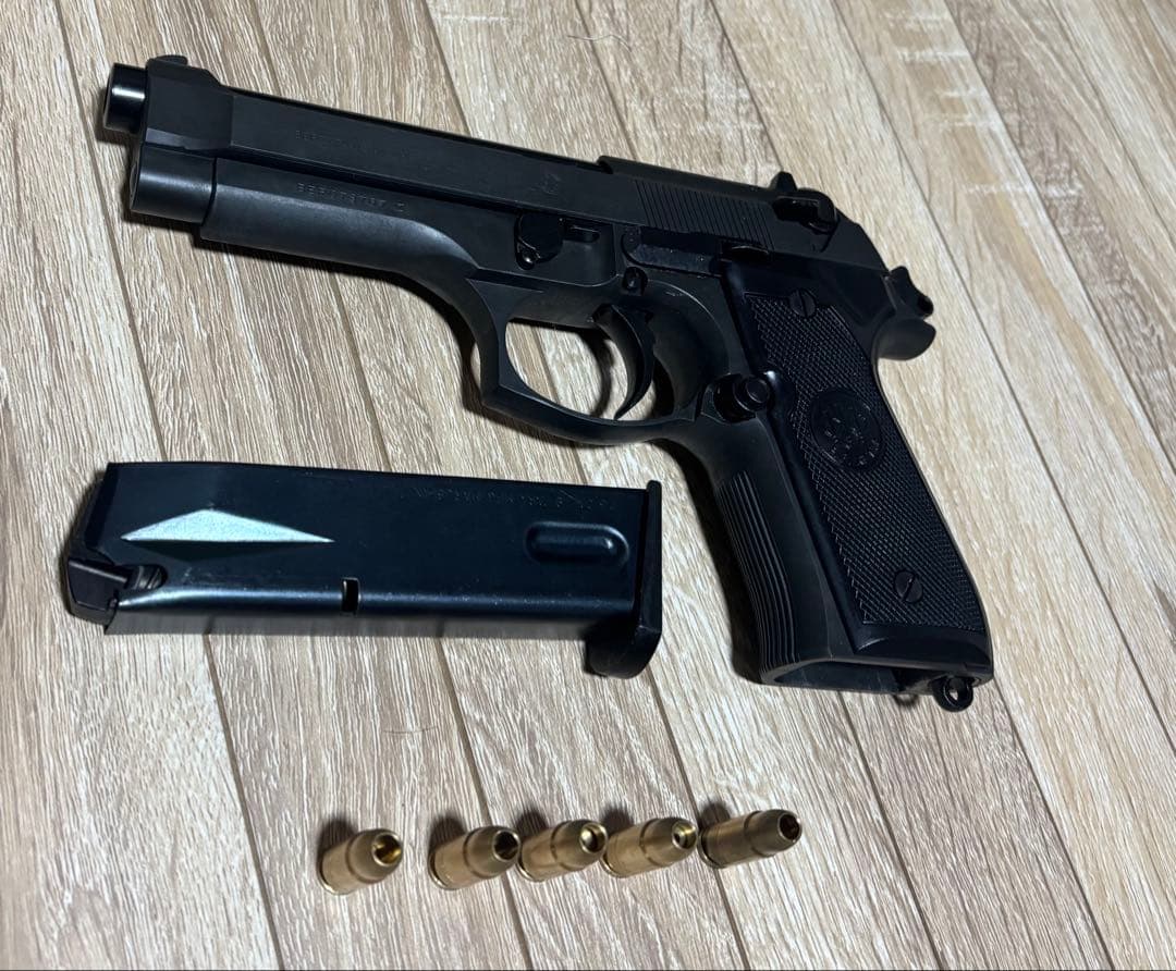 マルシン　モデルガン　ベレッタ92 2丁セット（シルバー、ブラック）