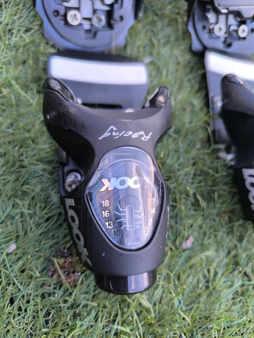 タッキー LOOK Pivot 18 ビンディング ルック P18