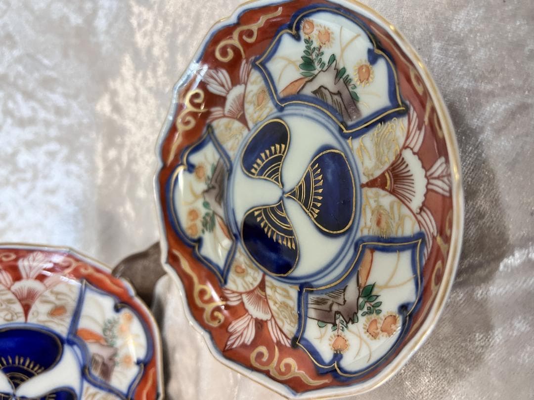 金彩色絵花草紋輪花小皿　伊万里焼　明治　４枚組