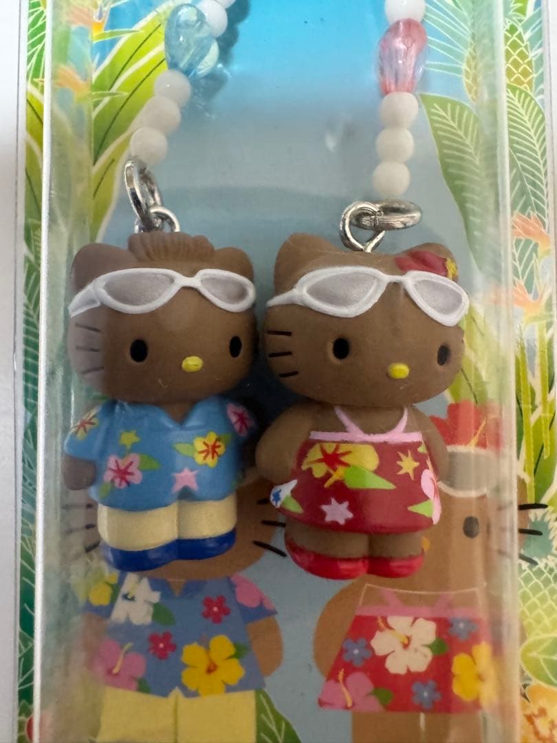 ご当地キティ　沖縄限定　日焼け　キティ　ダニエル　ストラップ