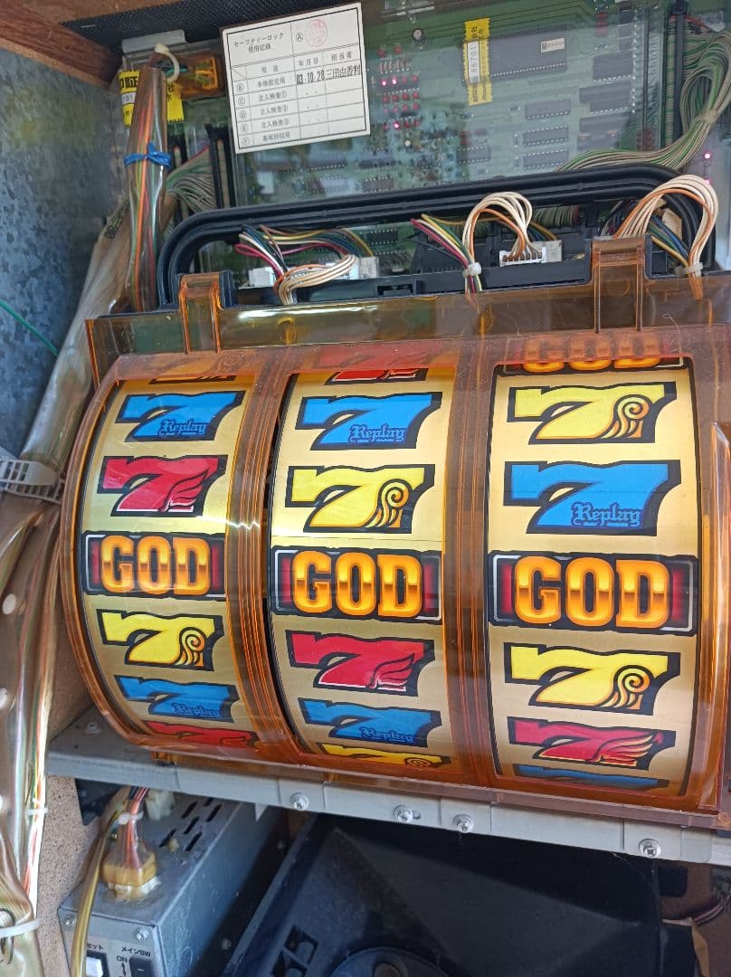 激レア　初代ミリオンゴッド　　後継機種　ゴールドXR　パチスロ実機