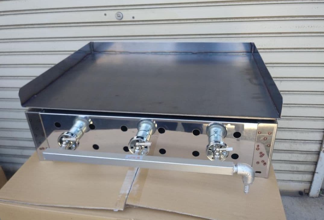 鉄板焼き　６ミリ鉄板　お好み焼きそば　学園文化祭　３辺フチ付　グリラー　キャンプ