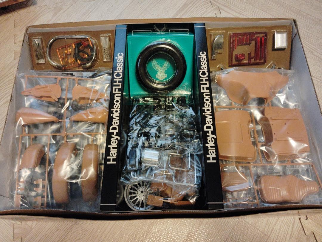 TAMIYA Harley-Davidson FLH Classicプラモデル
