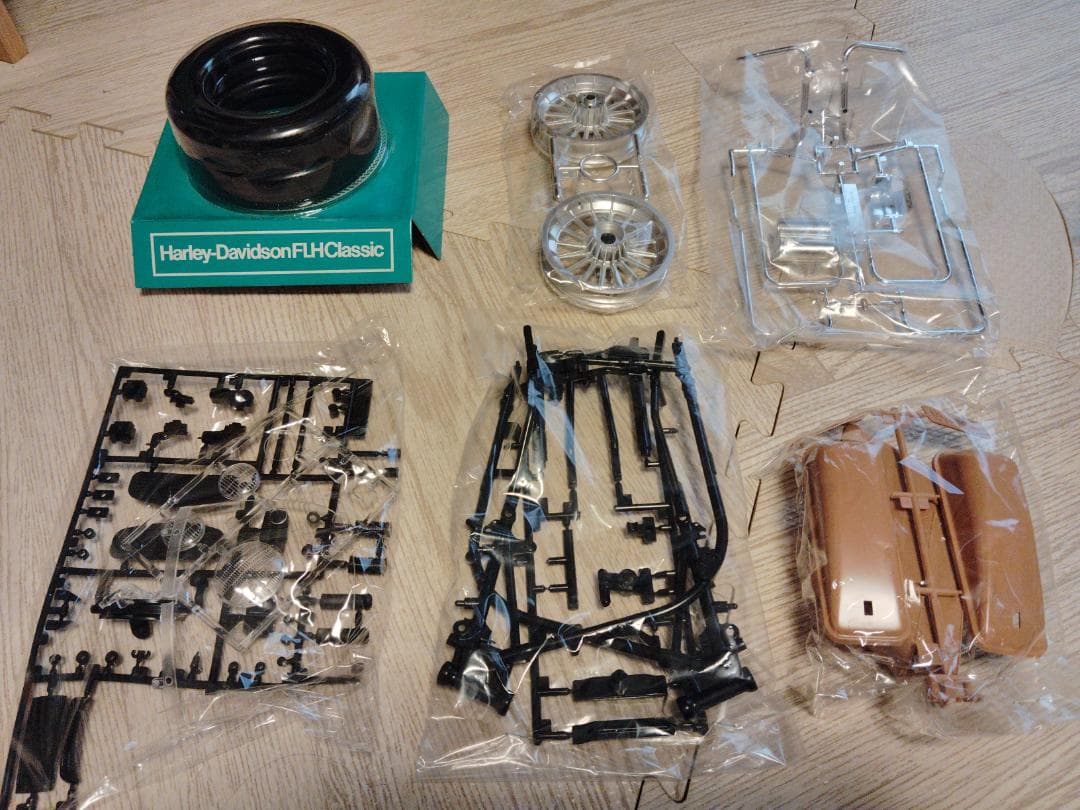 TAMIYA Harley-Davidson FLH Classicプラモデル