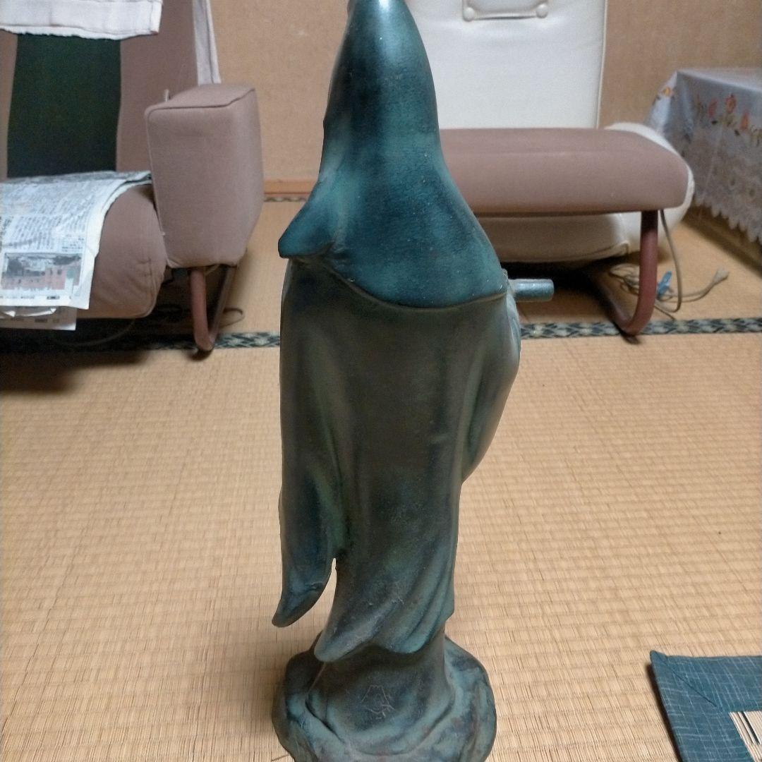 緑色陶器製女性像