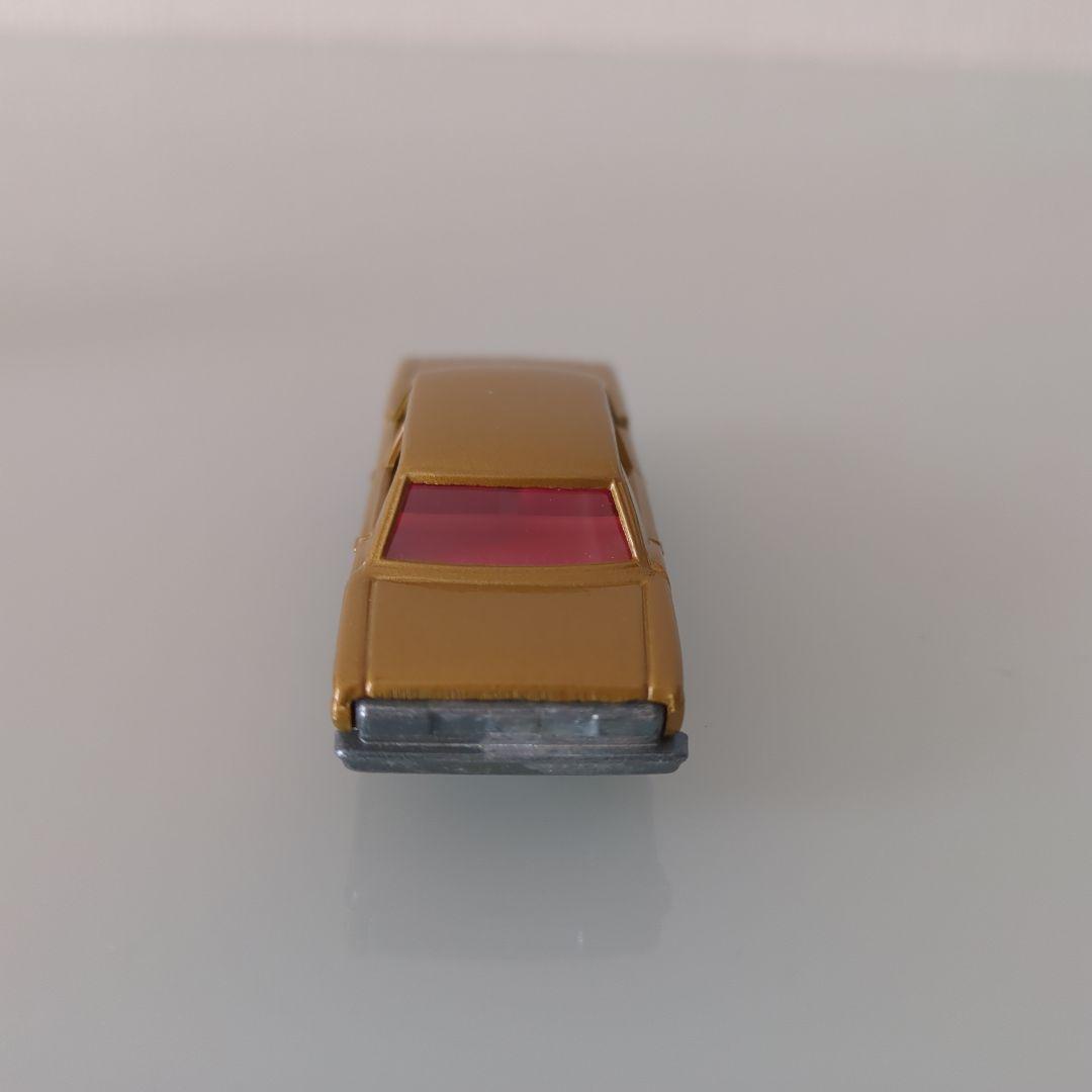 黒箱 トミカ 1/65 クラウンスーパーデラックス