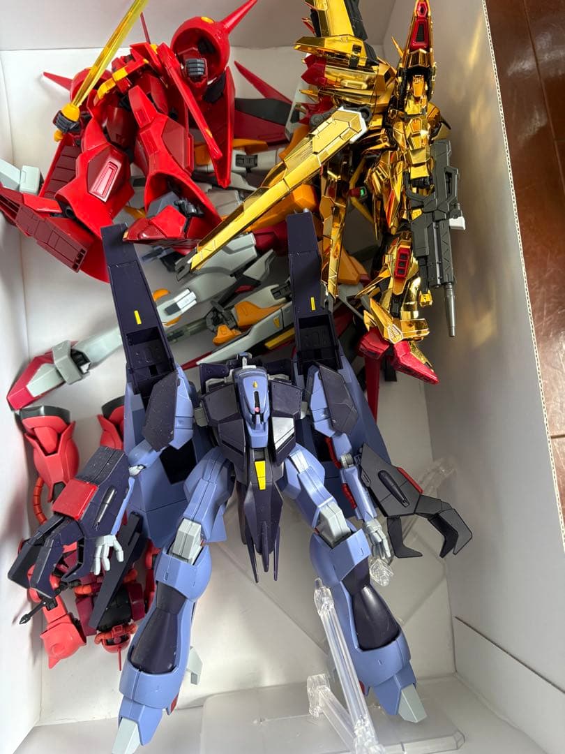 [値下げ交渉可能]ガンプラ 大量まとめ売り 約40体以上サザビー Hi-ν 他