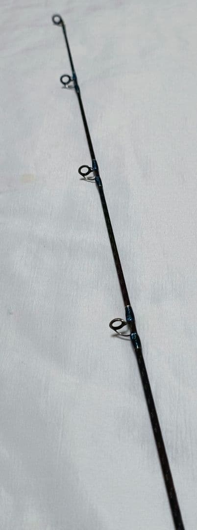 シマノ　ワールドシャウラ 青　15102R-2