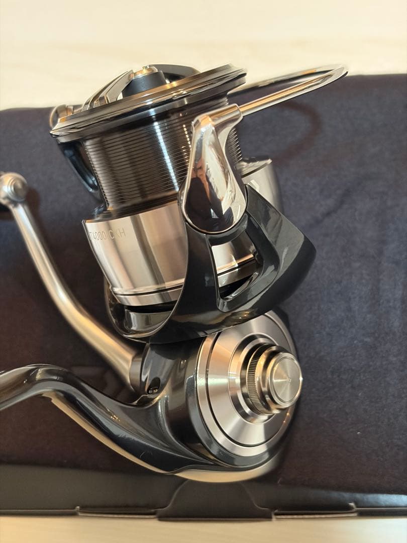 美品　ダイワ 24 セルテート LT4000-CXH (2024年モデル)