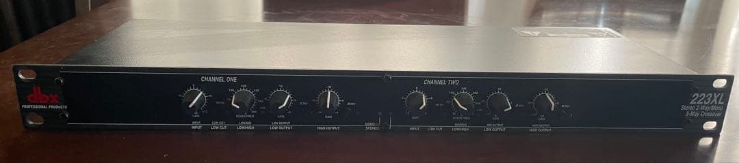 dbx 223XL チャンネルデバイダー アナログクロスオーバー