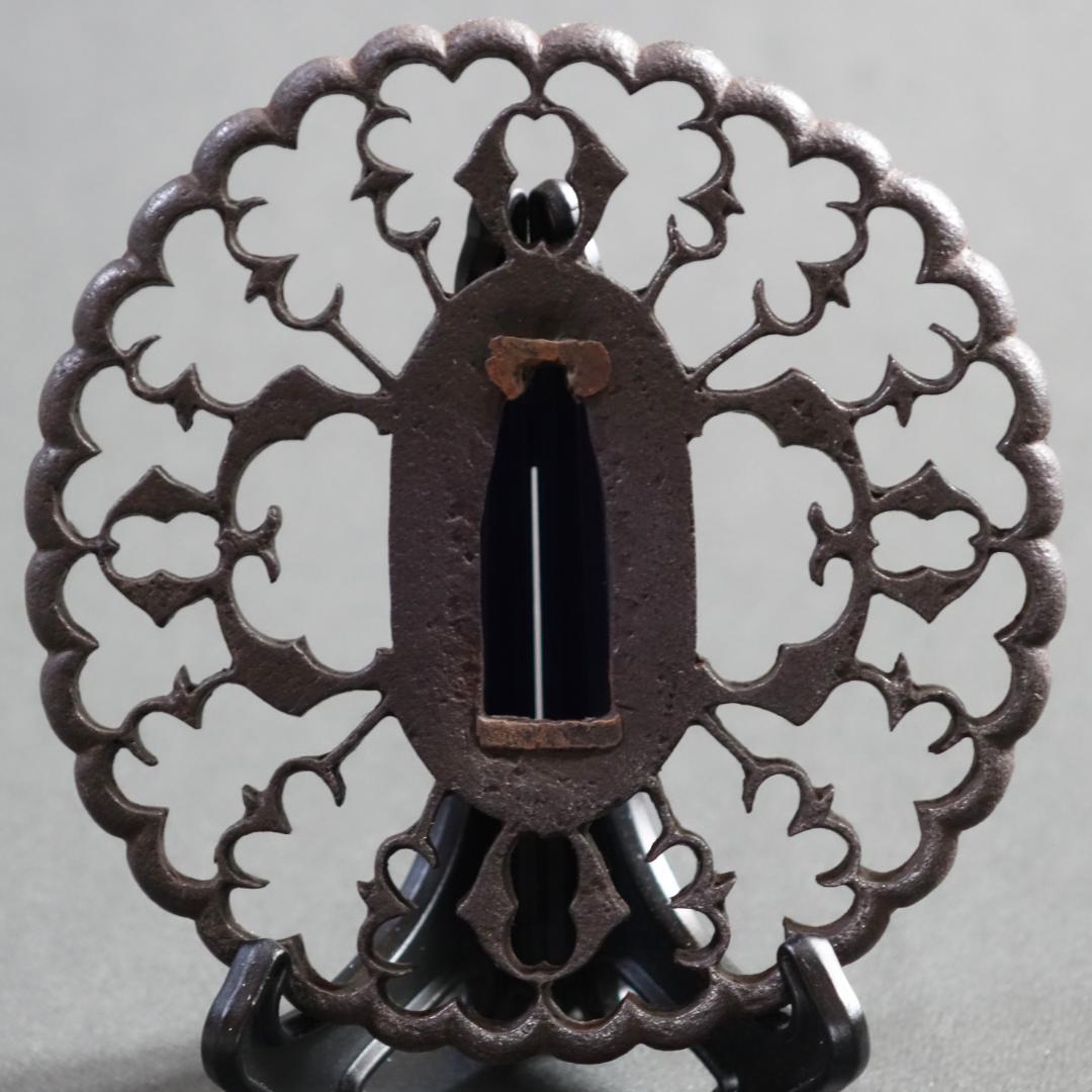 【京透 抱茗荷雁金透鍔】(鍔箱・布団付き) 鍔 鐔 刀装具 日本刀 武具 骨董