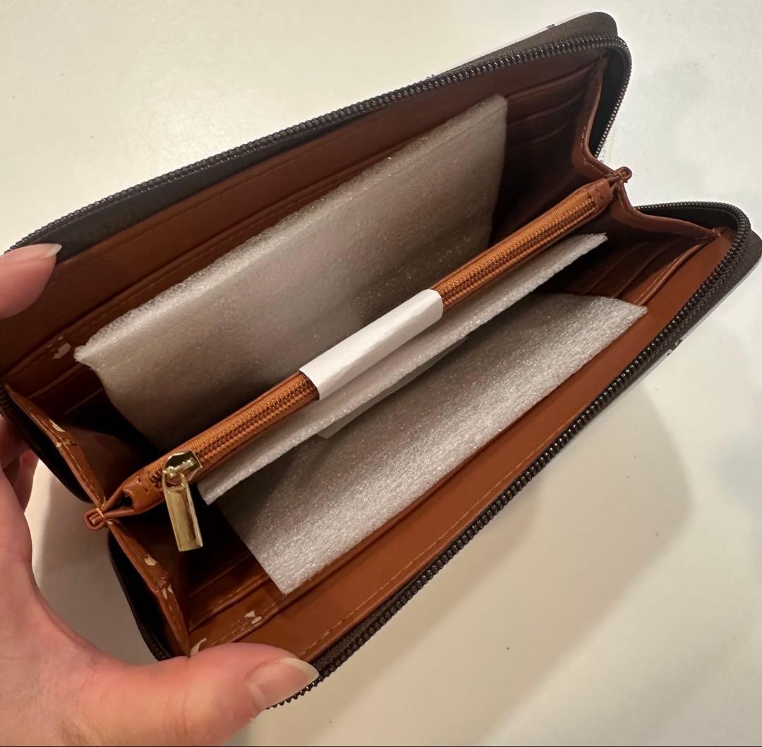 イッツデモ　ポケモン　クリスマスモーフ長財布