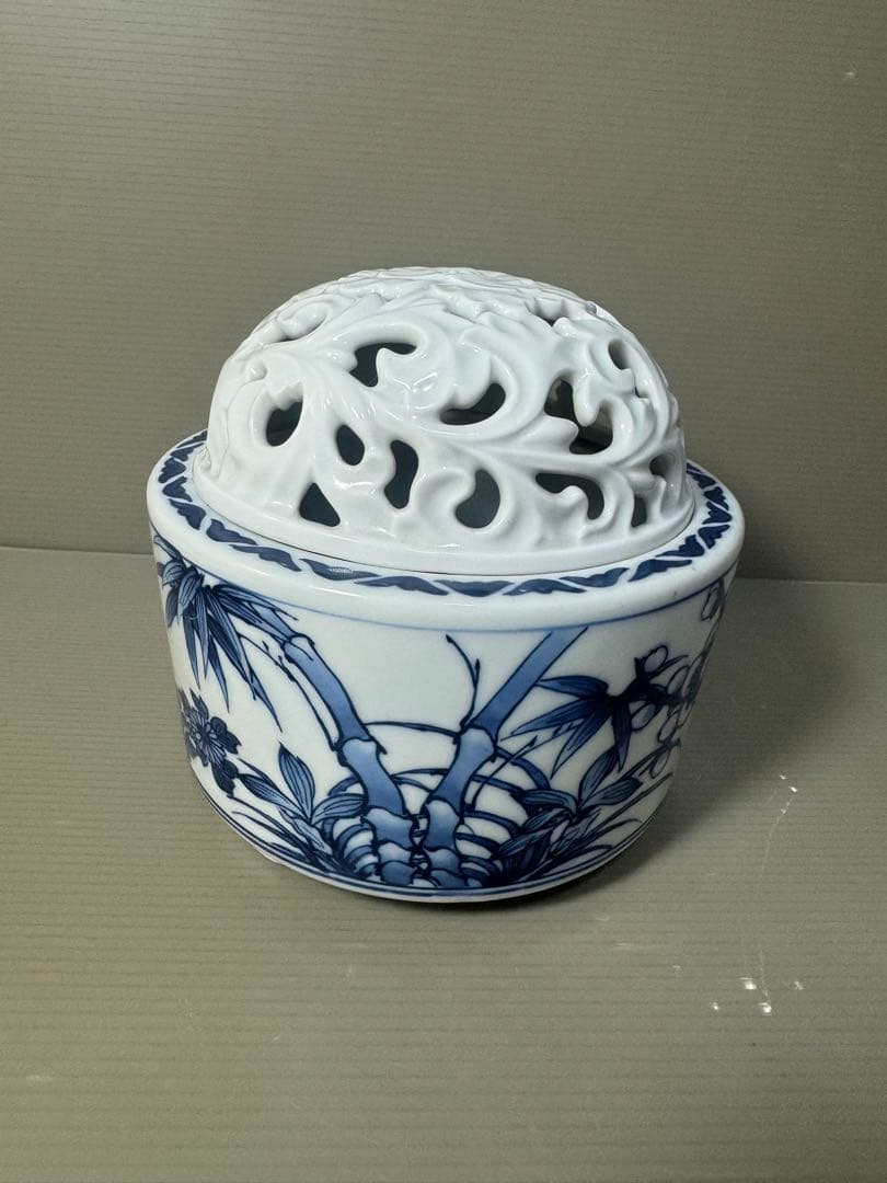 2570 三川内焼　染付四君子文香炉　昭和44年　陽山末太郎作