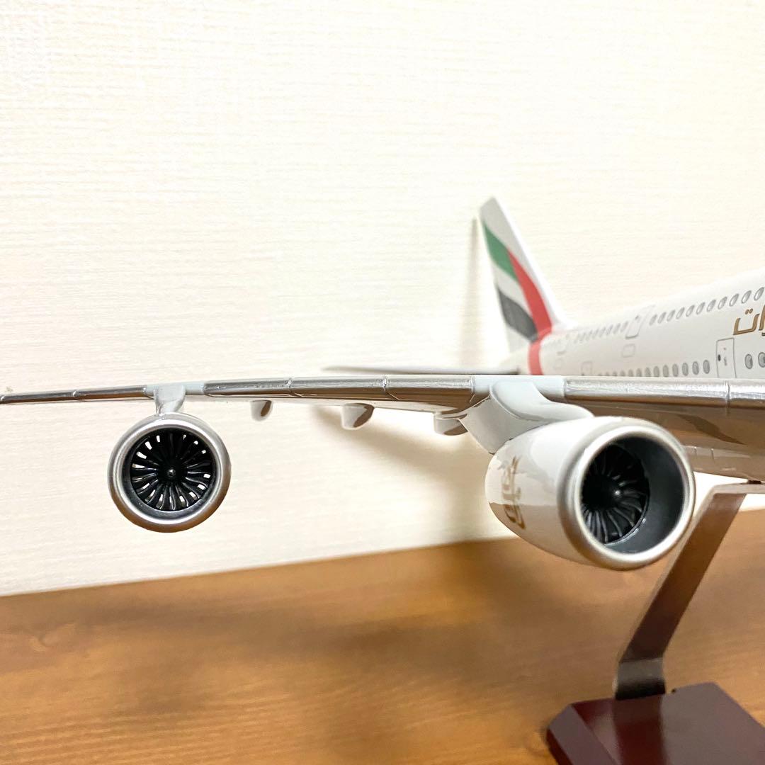 エミレーツ航空 エアバス A380 1/160 航空機模型 LEDライト付き