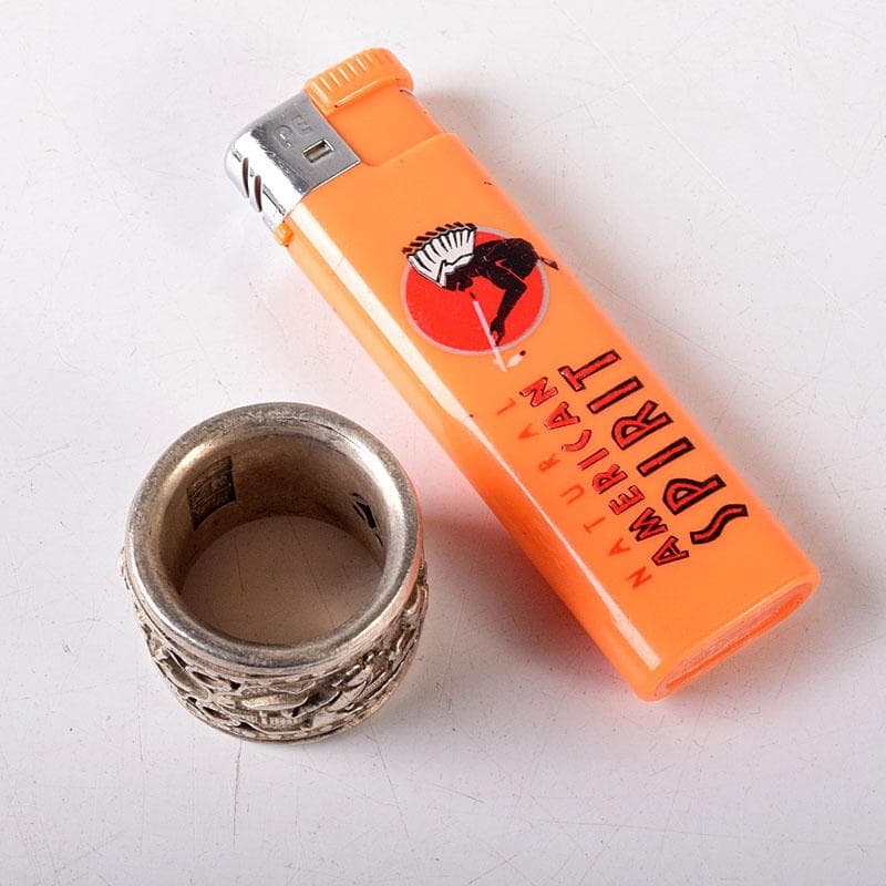 中国　光緒天宝足銀　人物彫　板指　重さ約35g　N　7648E