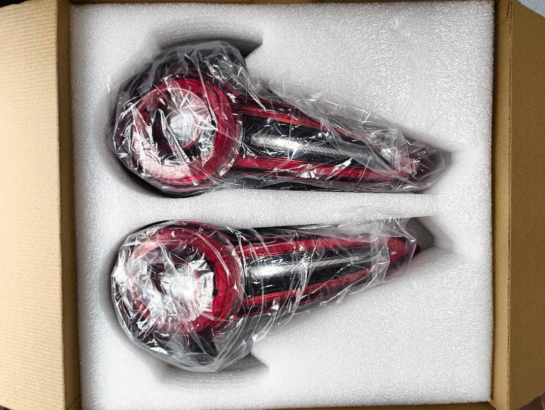 ND2ロードスター 純正リアコンビネーションランプ